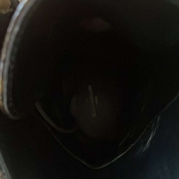 Louis Vuitton Suede Calfskin Monogram Laureate Platform Desert Boots - Picture 5 of 16